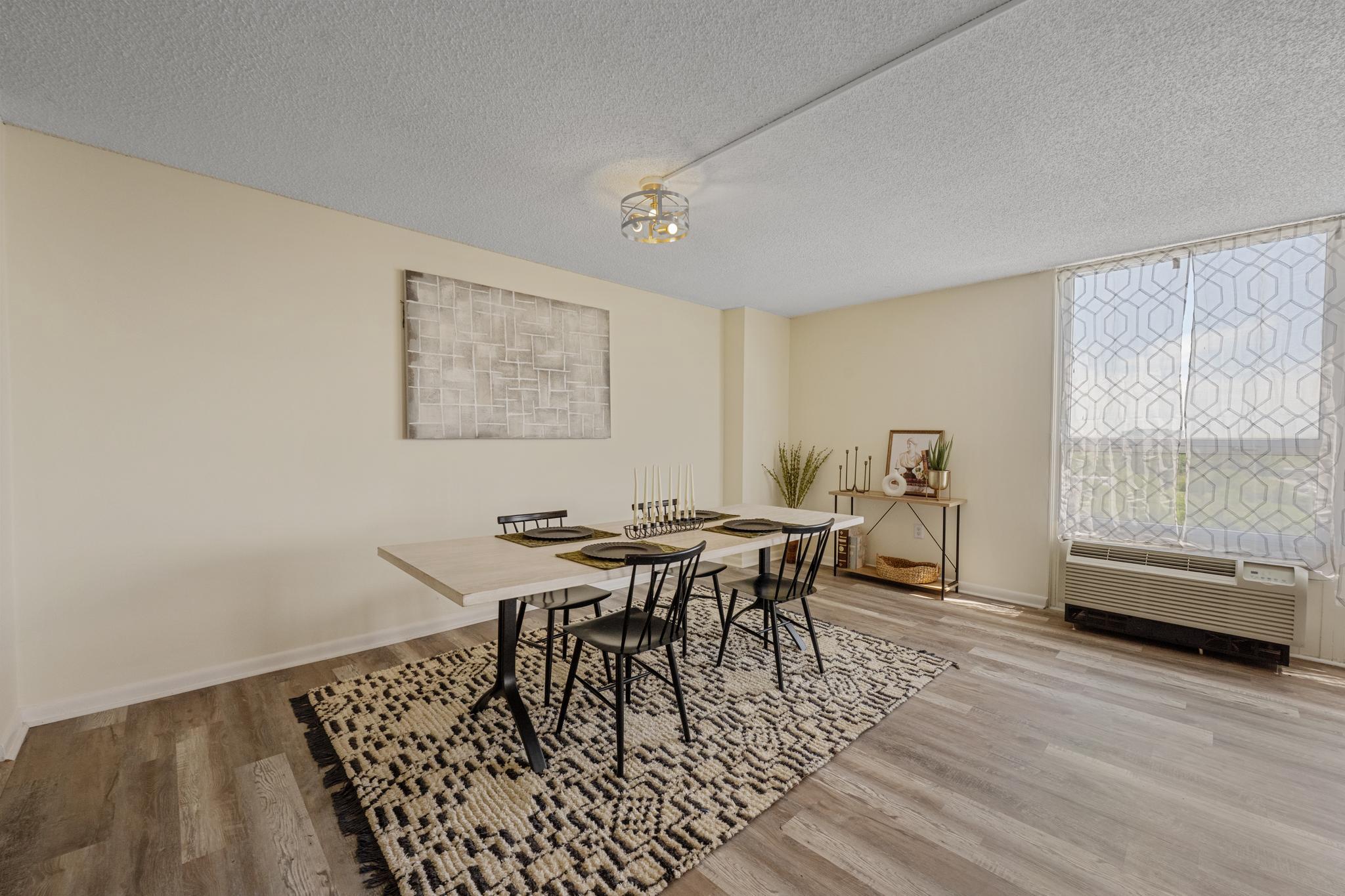 205 East Joppa Road, Unit 1505 Towson, MD 21286 - Photo 9 of 32 Living 6