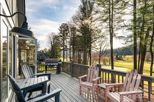 $995,000 | 155 Winding Meadows Drive, Flat Rock, NC 28731