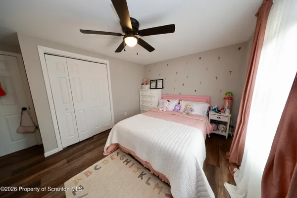 $449,999 | 212 Annette Marie Drive, Long Pond, PA 18334