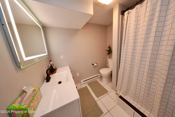 $449,999 | 212 Annette Marie Drive, Long Pond, PA 18334