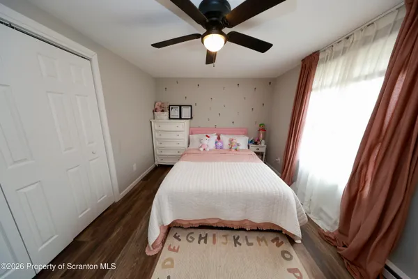 $449,999 | 212 Annette Marie Drive, Long Pond, PA 18334