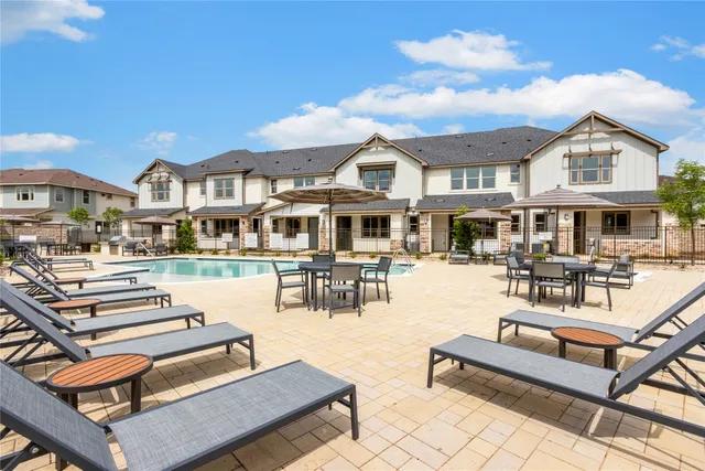 $2,440 | 5900-122 Highway 287 Frontage Road, Arlington, TX 76017