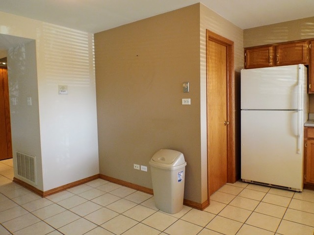 18206 Rita Road, Unit 2D Tinley Park, IL 60477 - Photo 15 of 31