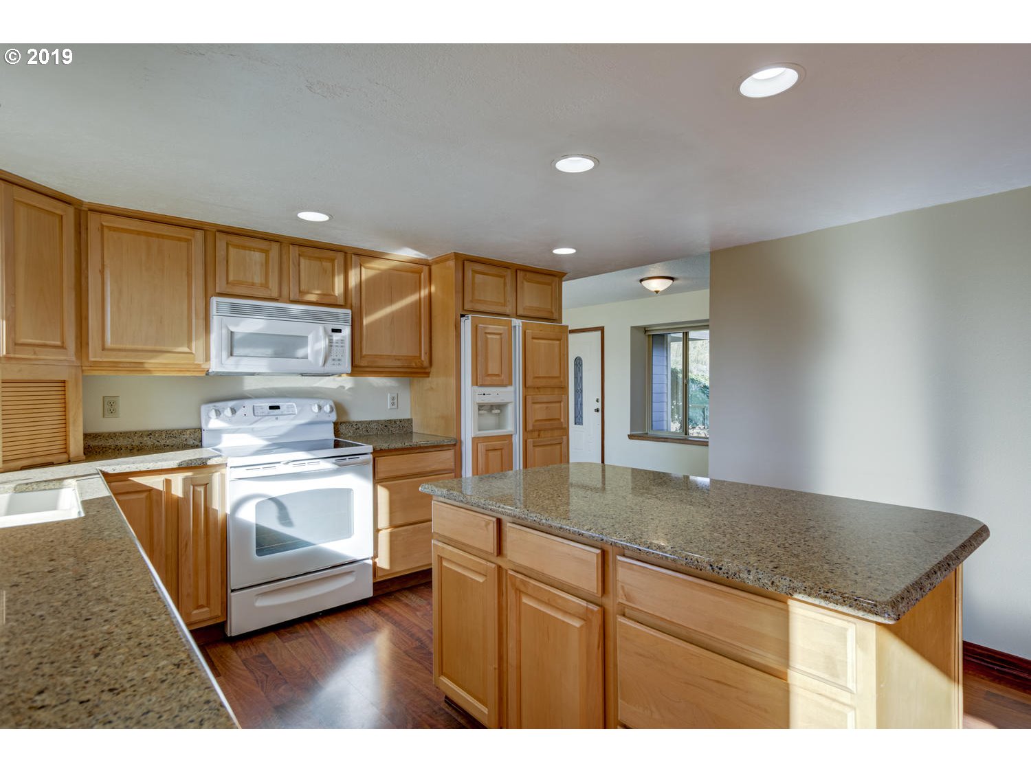 6970 Southwest Molalla Bend Road Wilsonville, OR 97070 - Photo 13 of 32 Gallery Image 13