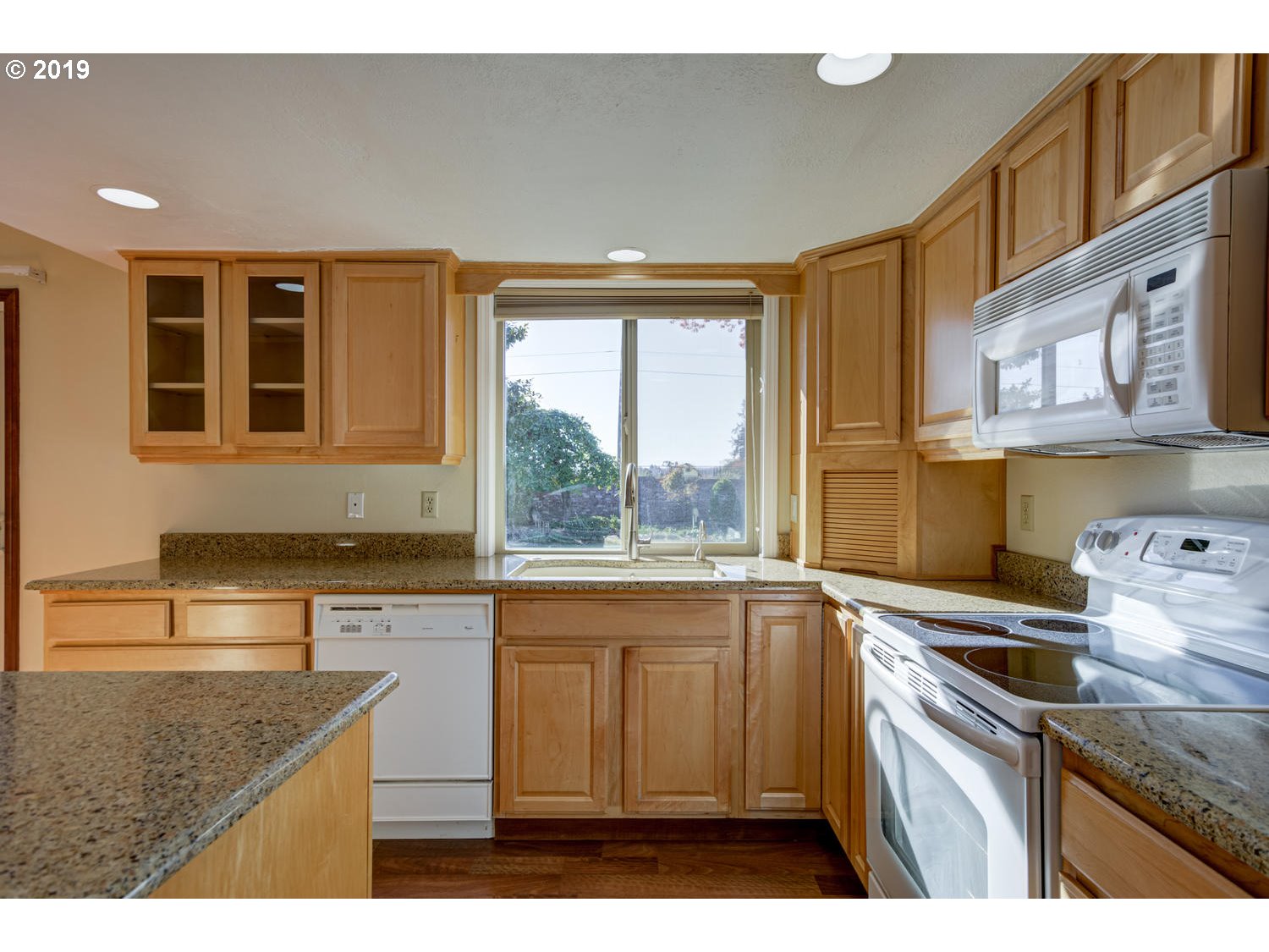 6970 Southwest Molalla Bend Road Wilsonville, OR 97070 - Photo 14 of 32 Gallery Image 14
