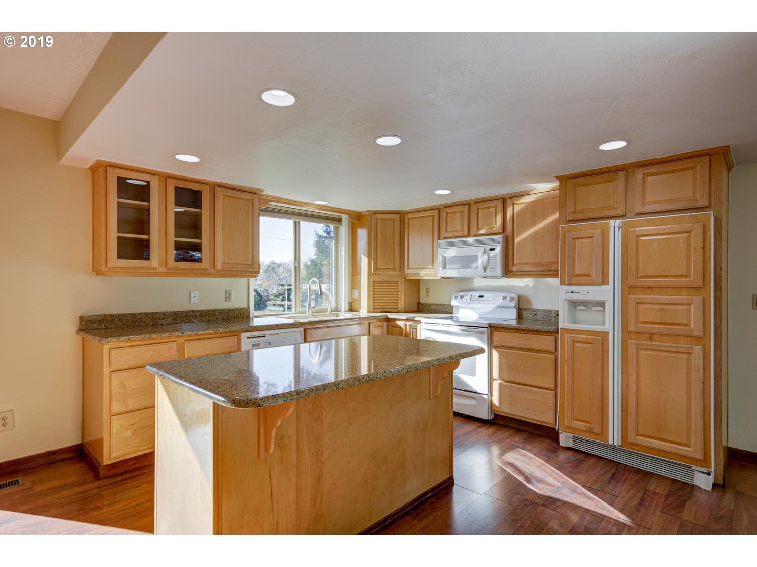 6970 Southwest Molalla Bend Road Wilsonville, OR 97070 - Photo 10 of 32 Gallery Image 10