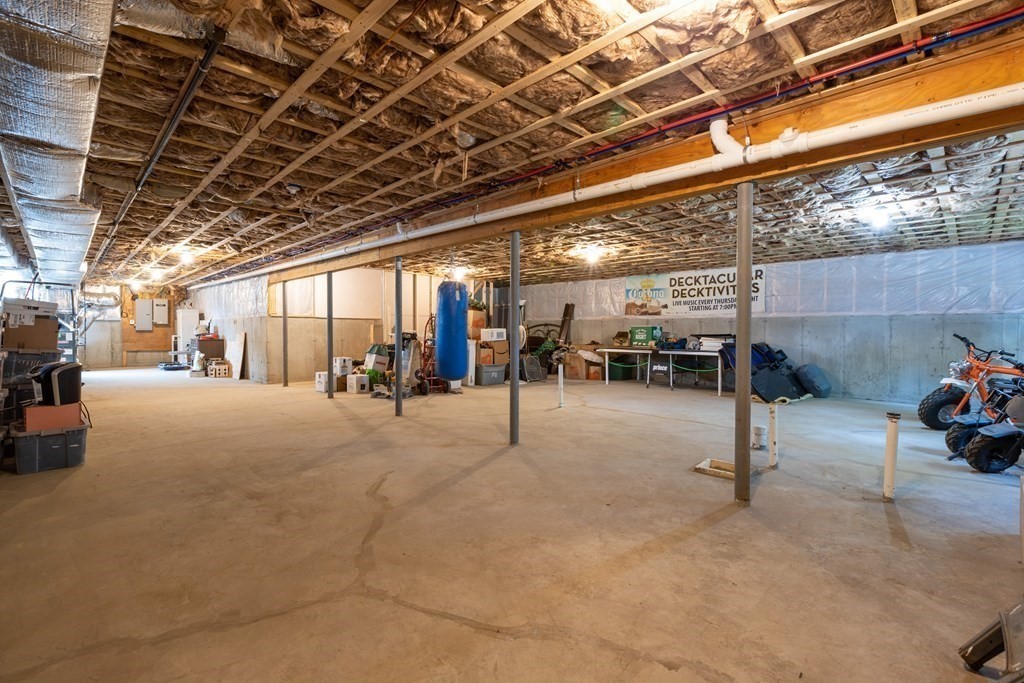 28 Black Point Road Webster, MA 01570 - Photo 30 of 42 a view of parking area