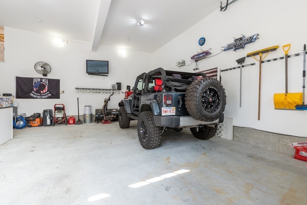 28 Black Point Road Webster, MA 01570 - Photo 34 of 42 a view of a room with gym equipment