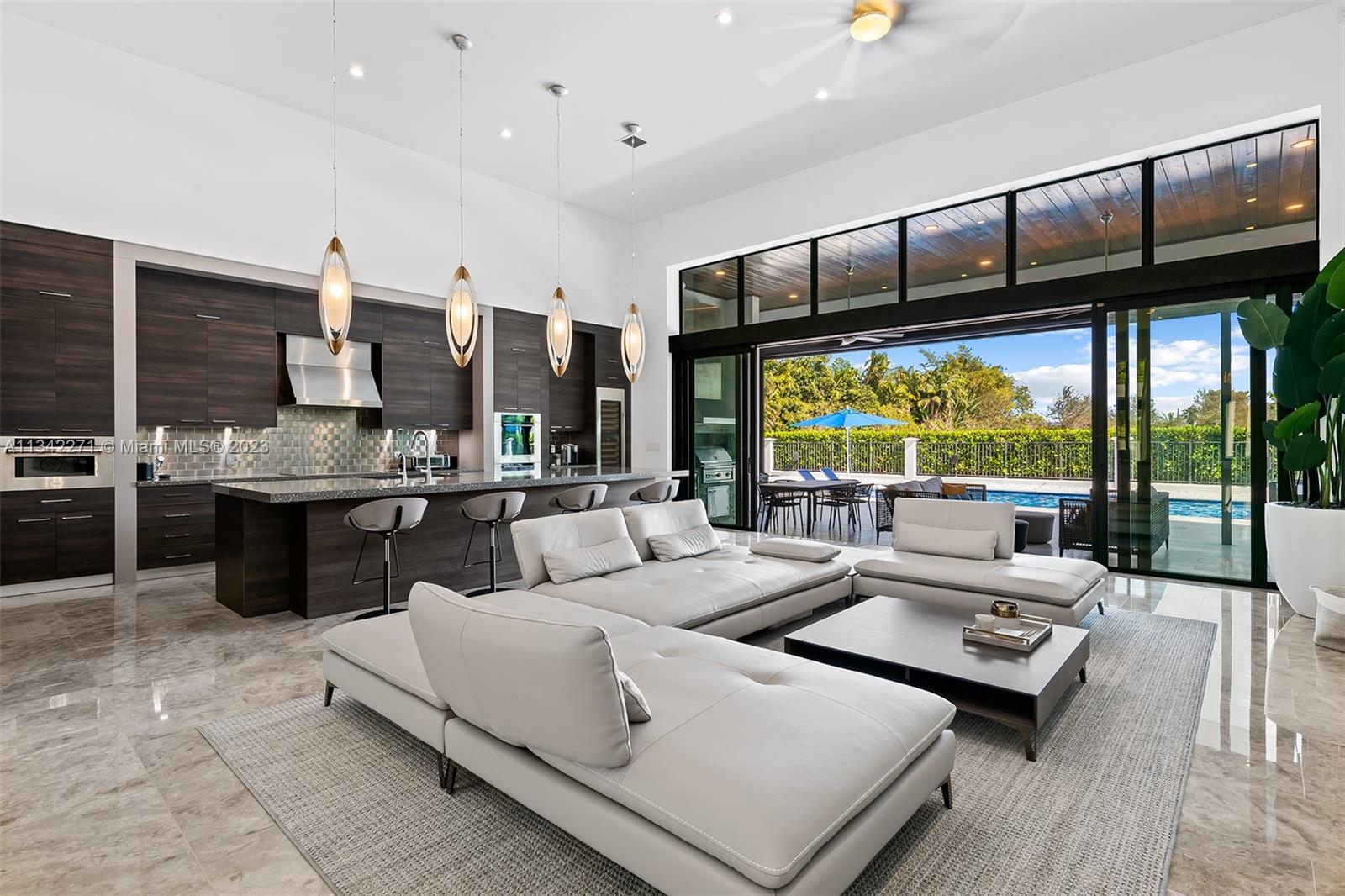 2610 Oak Park Drive Davie, FL 33325 - Photo 10 of 60