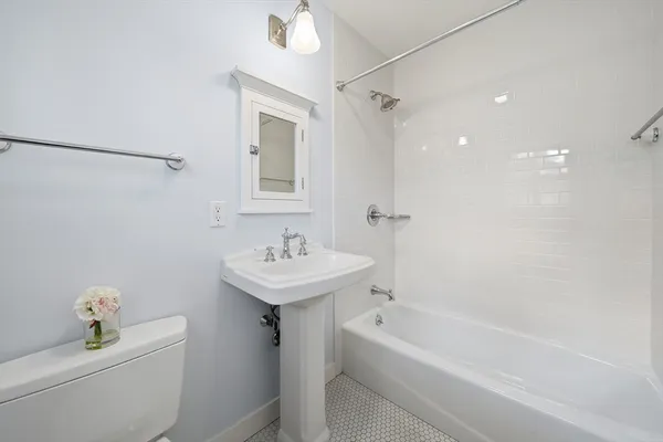 $2,950,000 | 136 Cedar Street, Lexington, MA 02421