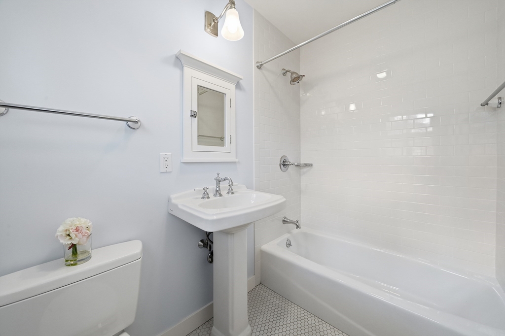 136 Cedar Street Lexington, MA 02421 - Photo 31 of 42