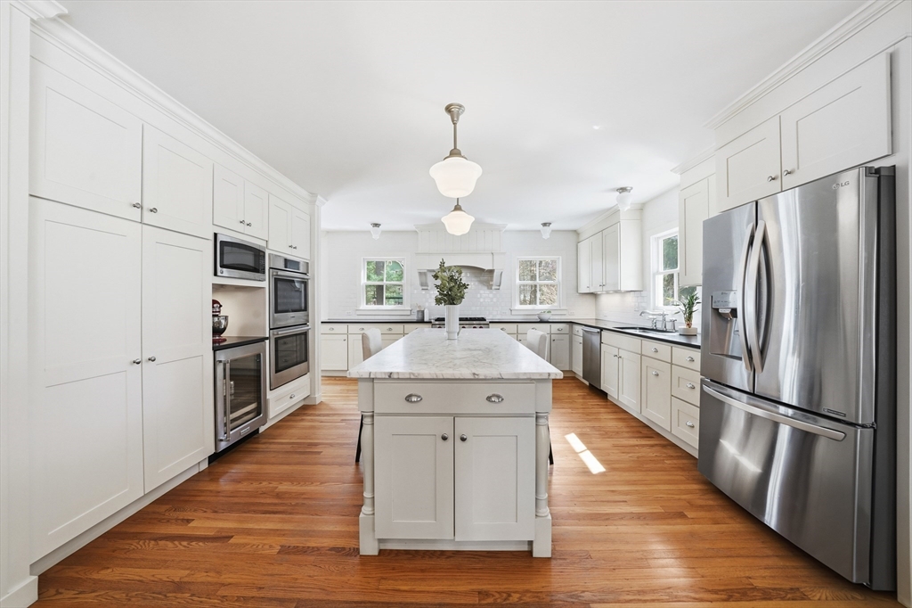 136 Cedar Street Lexington, MA 02421 - Photo 9 of 42