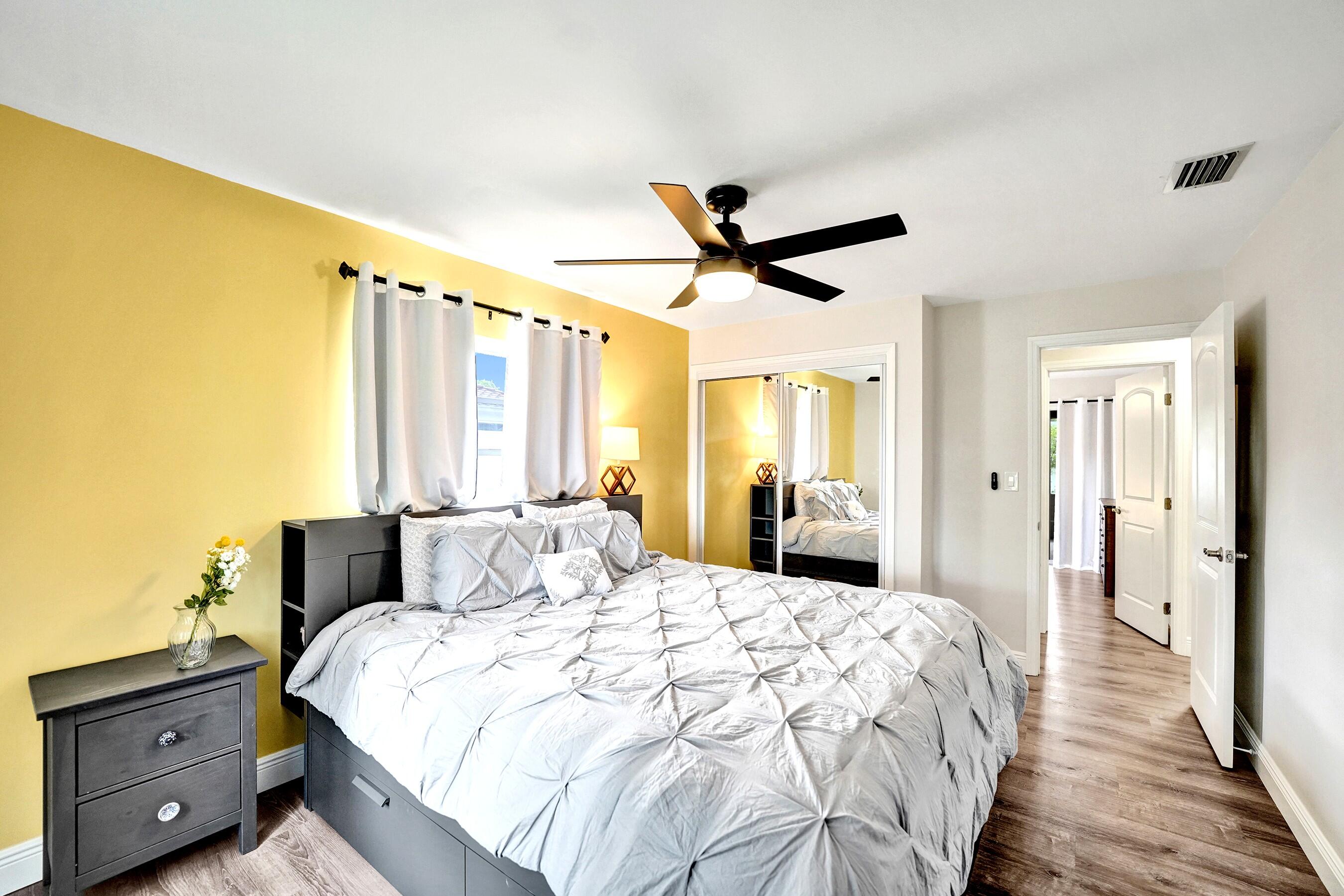 1341 North 30th Road Hollywood, FL 33021 - Photo 30 of 61 DSC08393