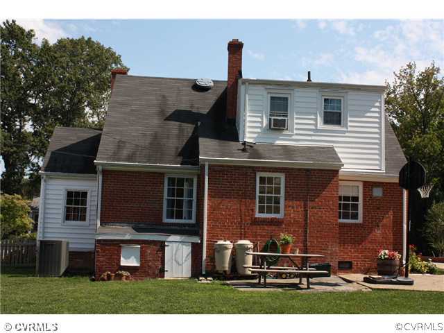 1104 Skipwith Road Richmond, VA 23229 - Photo 12 of 12 Exterior Back