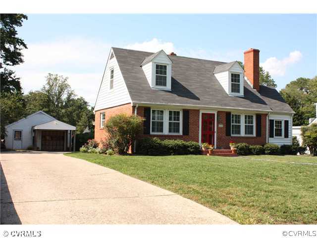 1104 Skipwith Road Richmond, VA 23229 - Photo 2 of 12 Exterior Front