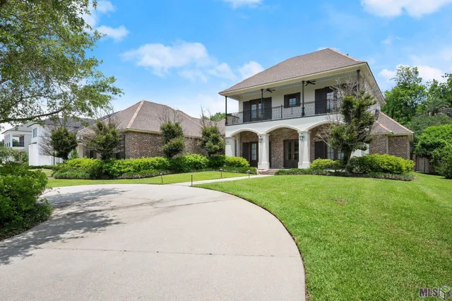 $899,000 | 40160 River Winds Court, Gonzales, LA 70737