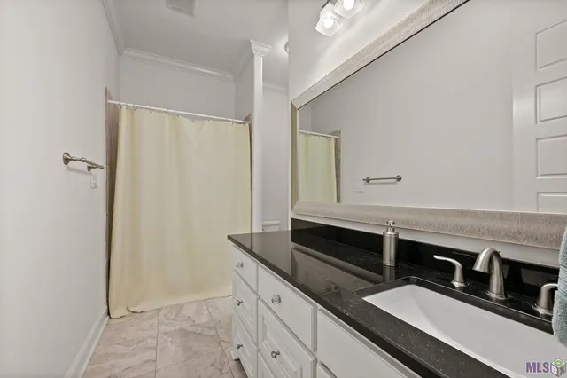 $899,000 | 40160 River Winds Court, Gonzales, LA 70737