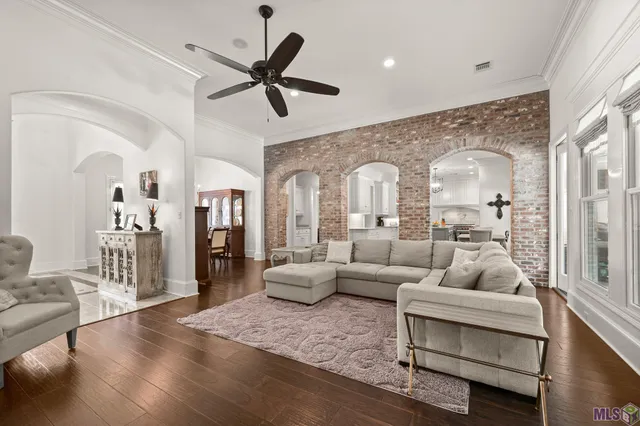 $899,000 | 40160 River Winds Court, Gonzales, LA 70737