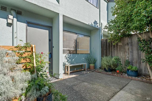 $549,000 | 3476 Shelter Creek Drive, Napa, CA 94558