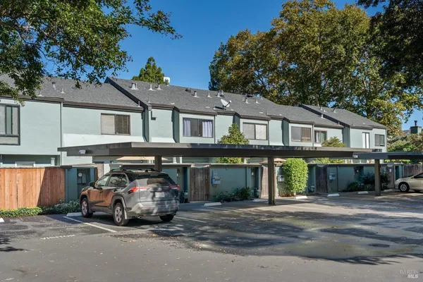 $525,000 | 3476 Shelter Creek Drive, Napa, CA 94558