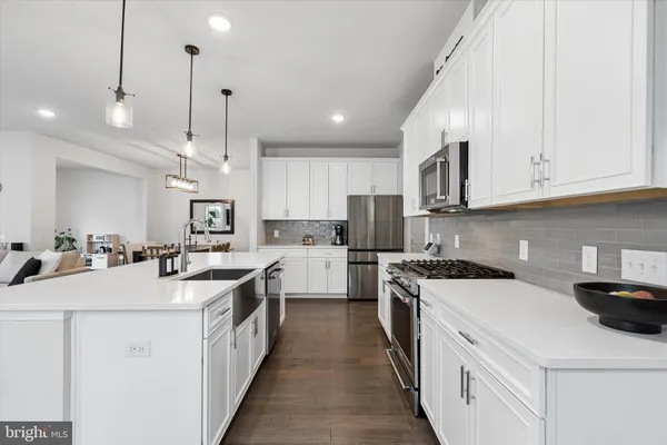 $815,000 | 619 America Drive, Horsham, PA 19044