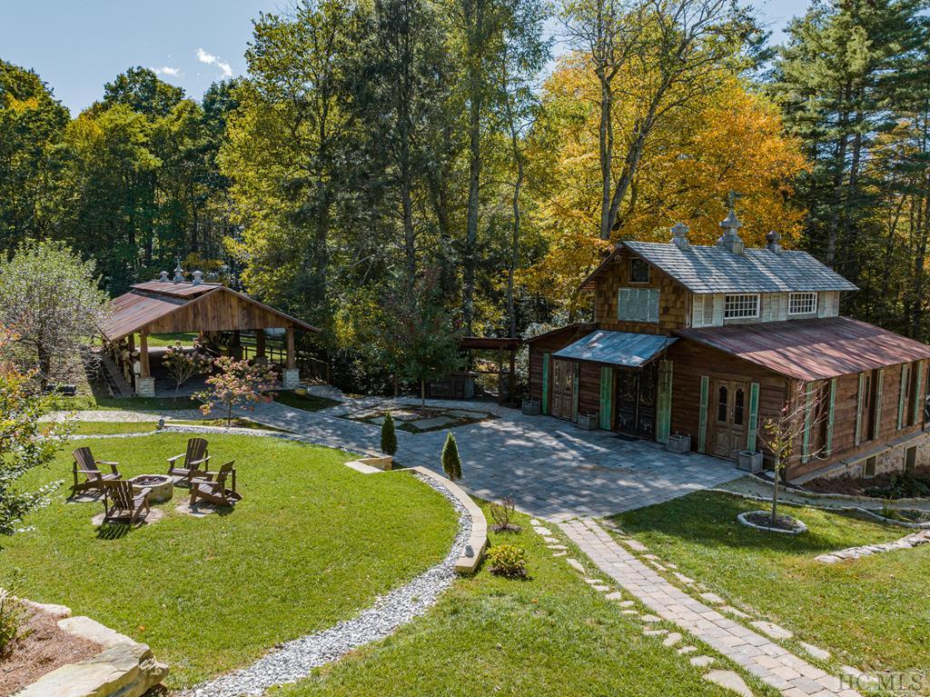 144 Laurel Knob Road Cashiers, NC 28717 - Photo 12 of 54 Gallery Image 12