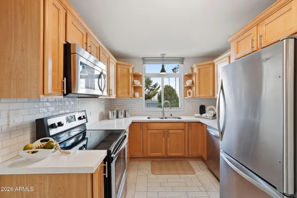 $485,000 | 6502 North Central Avenue, Unit B203, Phoenix, AZ 85012