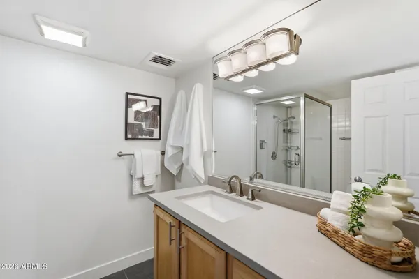 $485,000 | 6502 North Central Avenue, Unit B203, Phoenix, AZ 85012