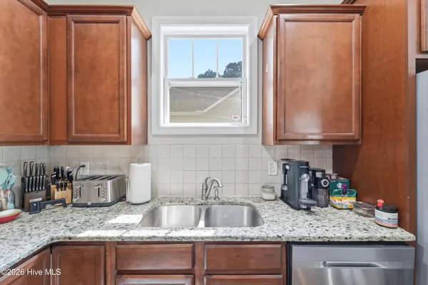 $525,000 | 476 Landsdowne Circle, Hampstead, NC 28443