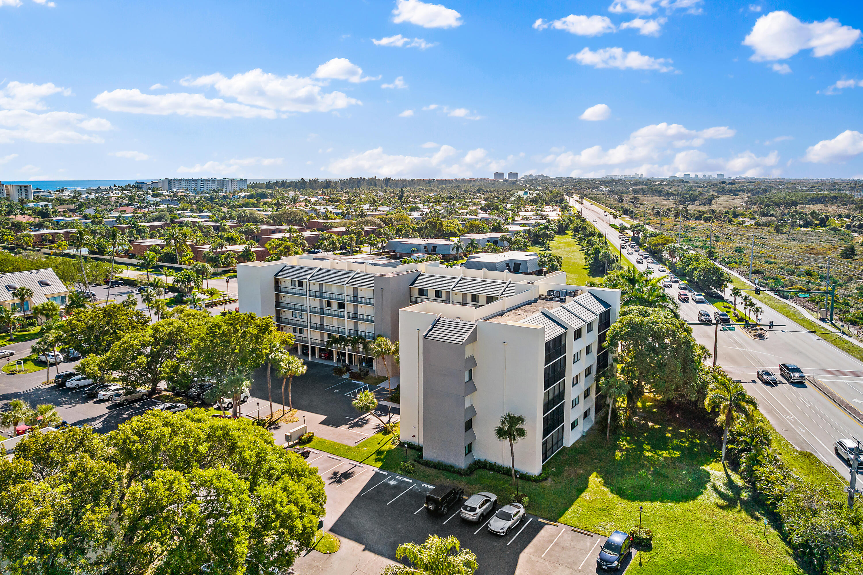 1605 Highway 1, Unit M1101 Jupiter, FL 33477 - Photo 15 of 27 a picture of city view