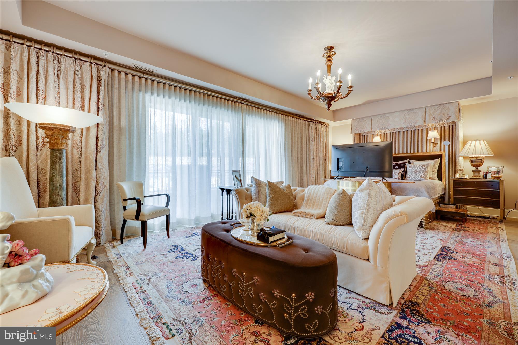 8121 River Road, Unit 451 Bethesda, MD 20817 - Photo 41 of 94 Primary Bedroom - Sitting Area