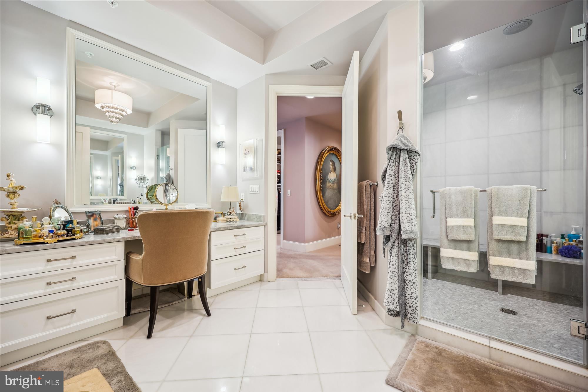 8121 River Road, Unit 451 Bethesda, MD 20817 - Photo 53 of 94 Primary Bath