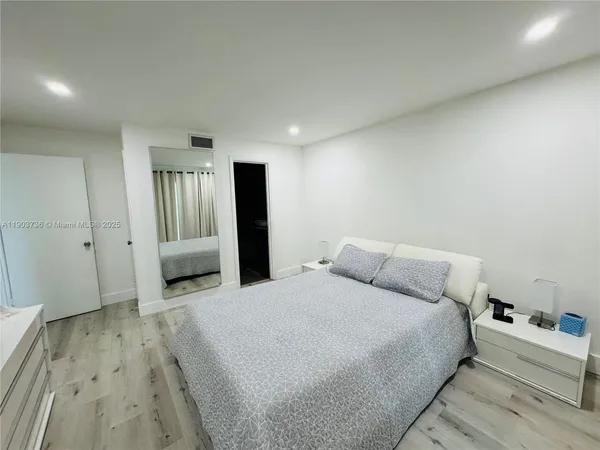 $289,000 | 1555 West 44th Place, Unit 214D, Hialeah, FL 33012