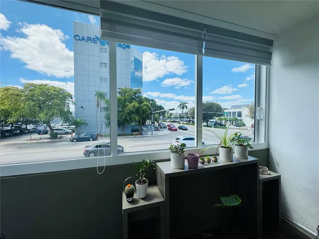 $289,000 | 1555 West 44th Place, Unit 214D, Hialeah, FL 33012