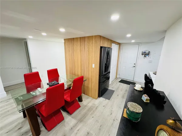 $289,000 | 1555 West 44th Place, Unit 214D, Hialeah, FL 33012