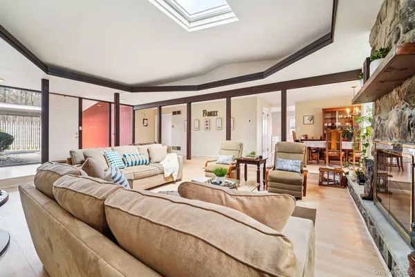 $925,000 | 18 Tamarack Lane, Pomona, NY 10970