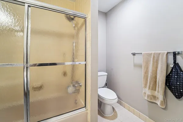 $925,000 | 18 Tamarack Lane, Pomona, NY 10970