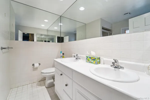 $925,000 | 18 Tamarack Lane, Pomona, NY 10970