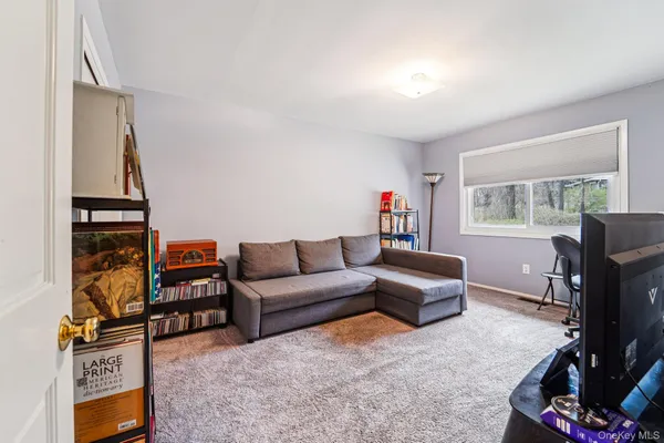 $925,000 | 18 Tamarack Lane, Pomona, NY 10970