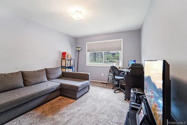 $925,000 | 18 Tamarack Lane, Pomona, NY 10970