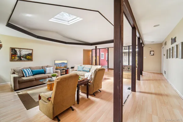 $925,000 | 18 Tamarack Lane, Pomona, NY 10970