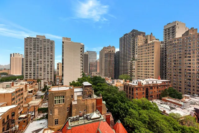 $579,900 | 1 East Schiller Street, Unit 12A, Chicago, IL 60610