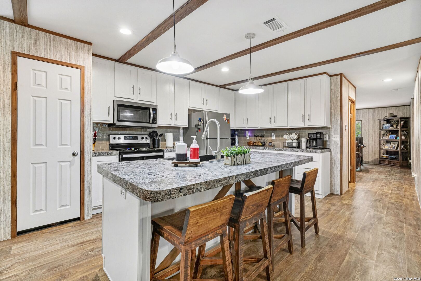 336 County Road 6846 Lytle, TX 78052 - Photo 9 of 30