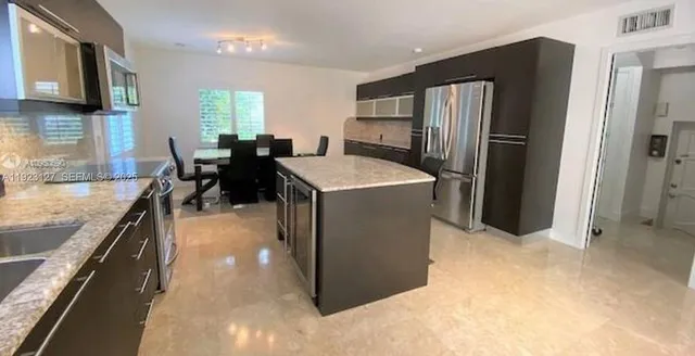 $18,750 | 100 South Prospect Drive, Coral Gables, FL 33133