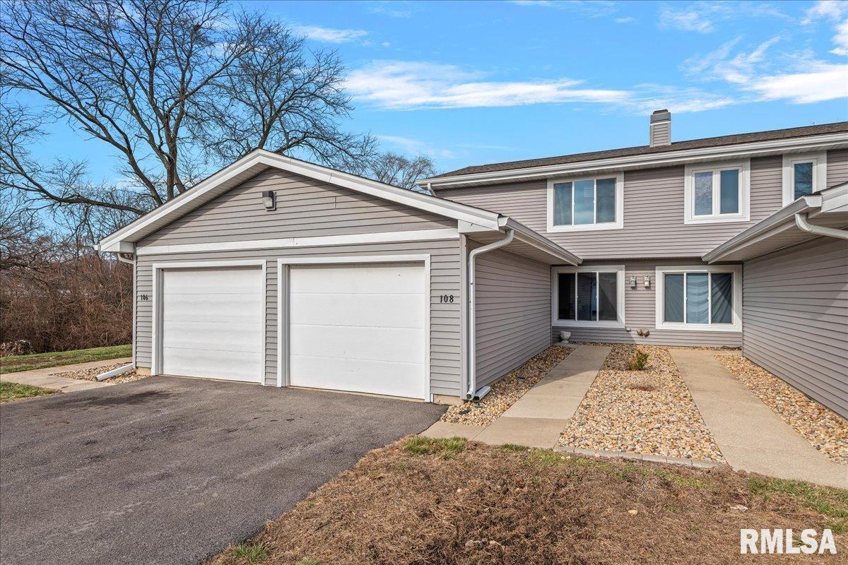 108 Brookside Place Springfield, IL 62704 - Photo 1 of 26 Gallery Image 1
