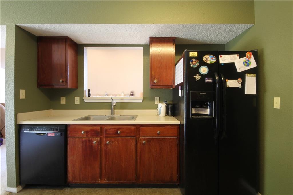5122 Milhouse Road Indianapolis, IN 46221 - Photo 4 of 11