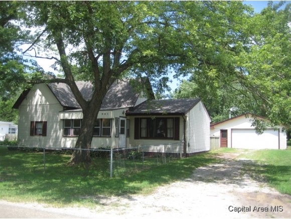 601 West Jackson Street Athens, IL 62613 - Photo 1 of 9 Gallery Image 1