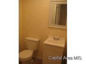 601 West Jackson Street Athens, IL 62613 - Photo 9 of 9 Gallery Image 9