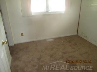 32022 Kelly Road Roseville, MI 48066 - Photo 6 of 9
