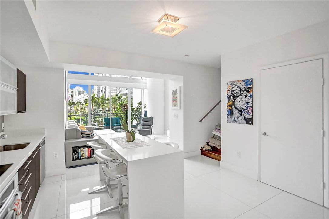 90 Southwest 3rd Street, Unit TH300B Miami, FL 33130 - Photo 12 of 33 Photo 12